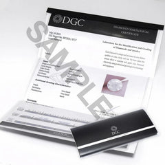 Classic solitaire ring with 1 carat diamond