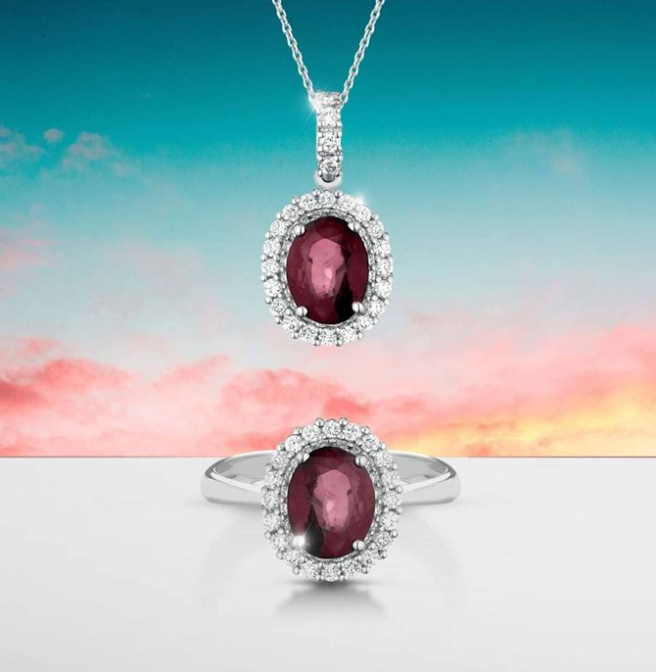 Pendant in 18k white gold with natural diamonds and ruby SD100015
