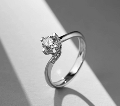 Fantasy ring in 18k white gold with natural diamonds sd100006